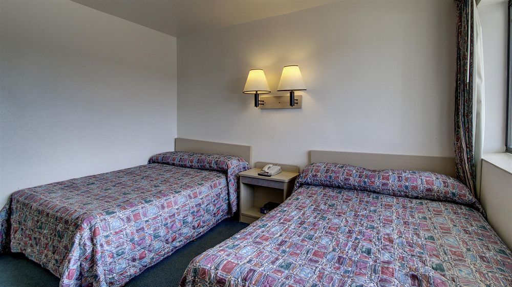 Motel 6 Des Moines South - Airport Kültér fotó
