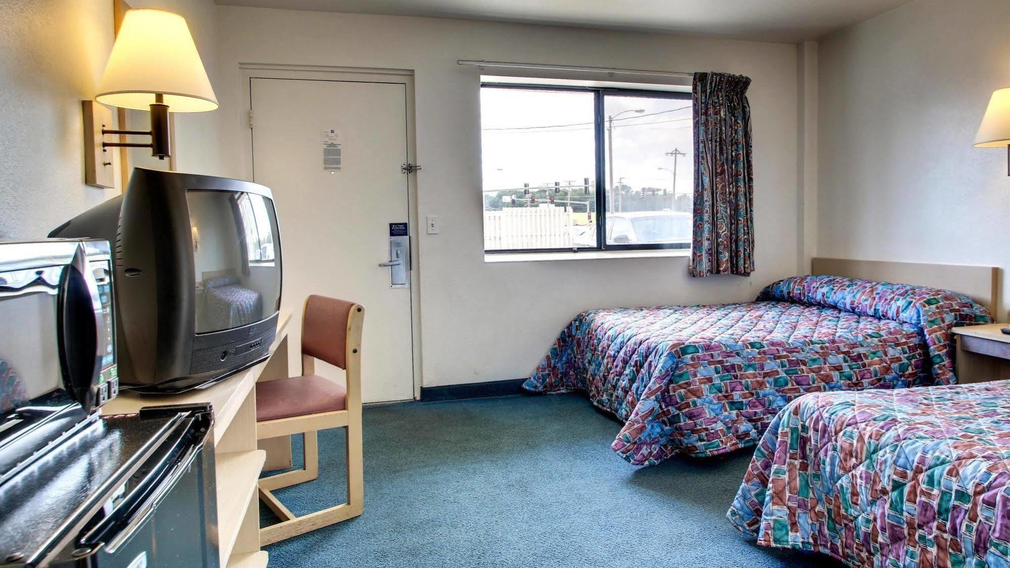 Motel 6 Des Moines South - Airport Kültér fotó
