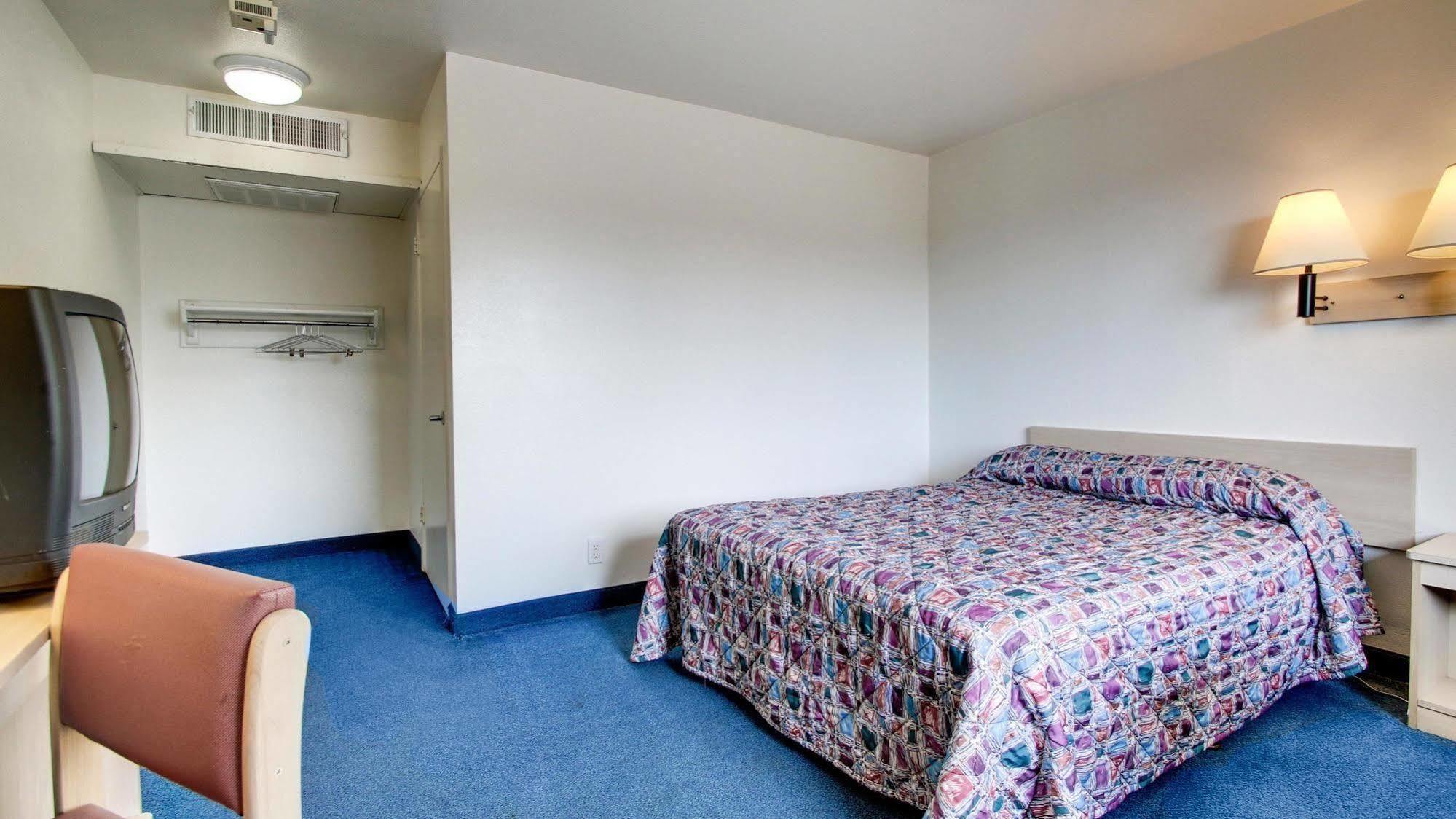 Motel 6 Des Moines South - Airport Kültér fotó