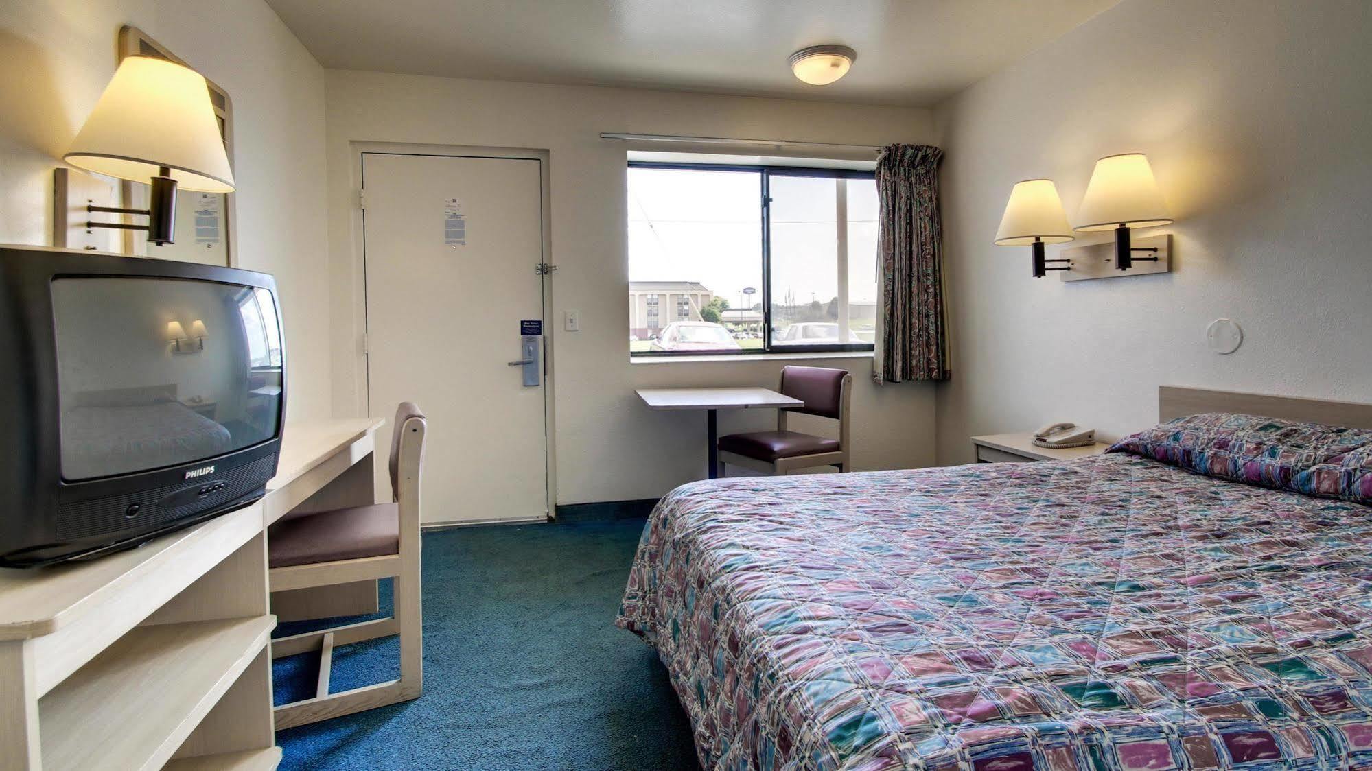 Motel 6 Des Moines South - Airport Kültér fotó